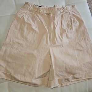 Daniel Hechter Paris Vintage Woman's Long Pleated Khaki Shorts Size 13
